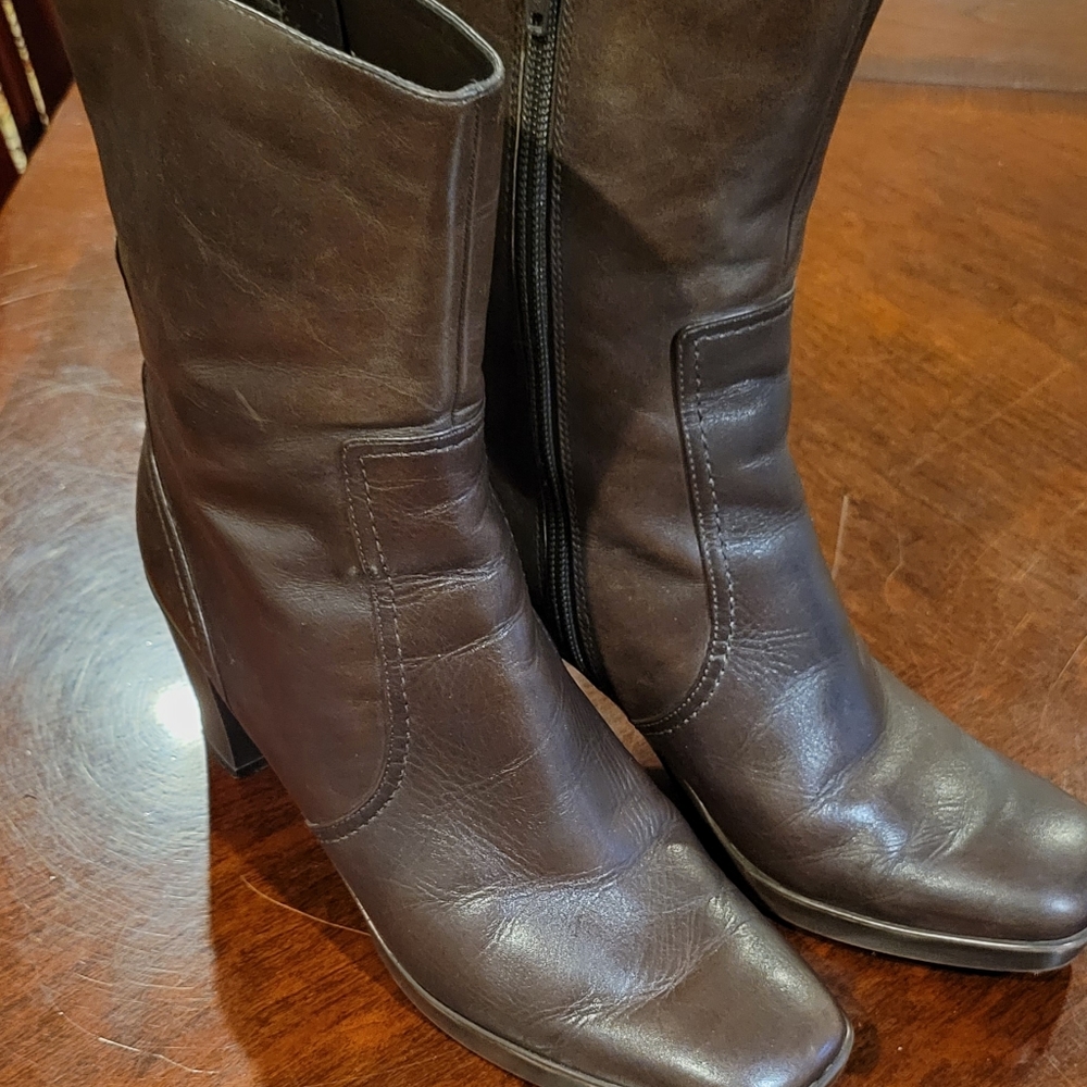 Nine West Leather boots